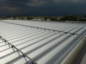 投稿についてもっと詳しく 【工場・倉庫オーナー様必見】屋根リフォームで電気代を削減！遮熱・断熱がもたらす「省エネ対策」の真実